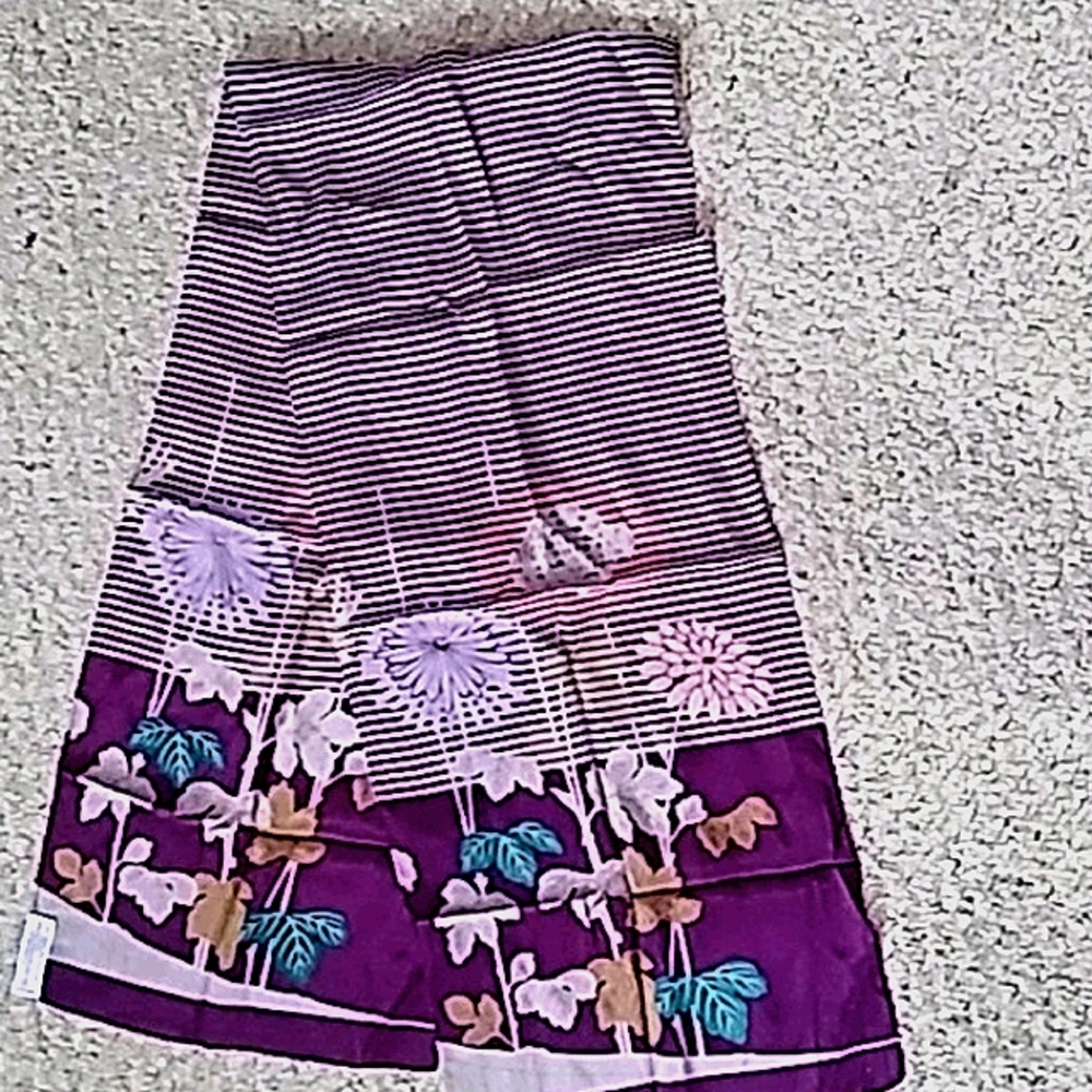 Exclusively for Metropolitan Museum of Art scarf